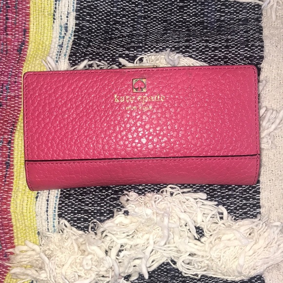 kate spade Handbags - Kate Spade Wallet kate spade Handbags - Kate Spade Wallet